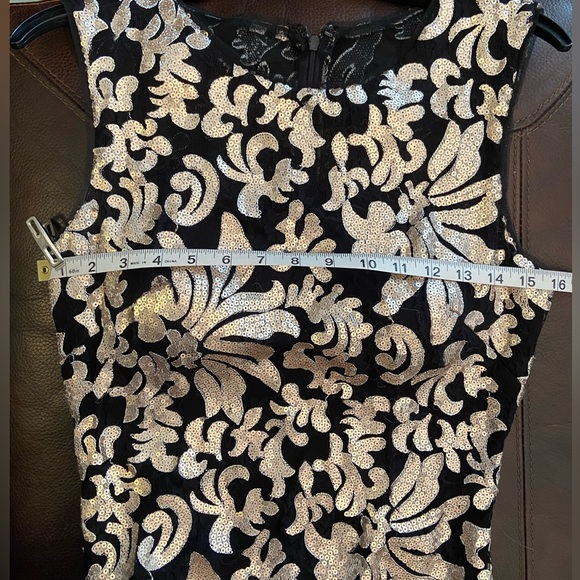 Gorgeous Betsy & Adam gown w/black tulle & champagne colored sequins. Size 6. - Picture 8 of 12